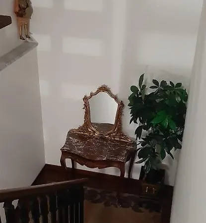 بيت ضيافة A Due Passi Appartament 3*