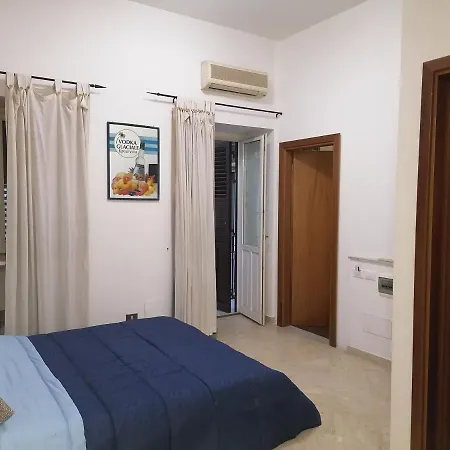 بيت ضيافة A Due Passi Appartament 3*